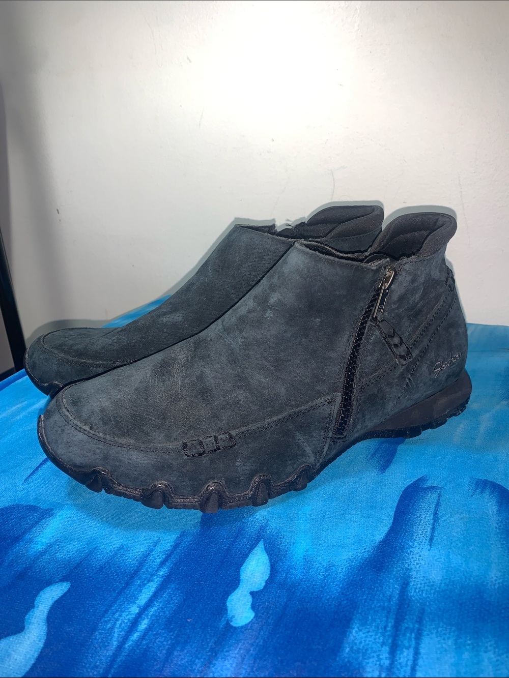 Skechers Women’s Black Suede Zip-Closure Casual Boots Sz 10